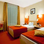 Atomis Hotel 3*