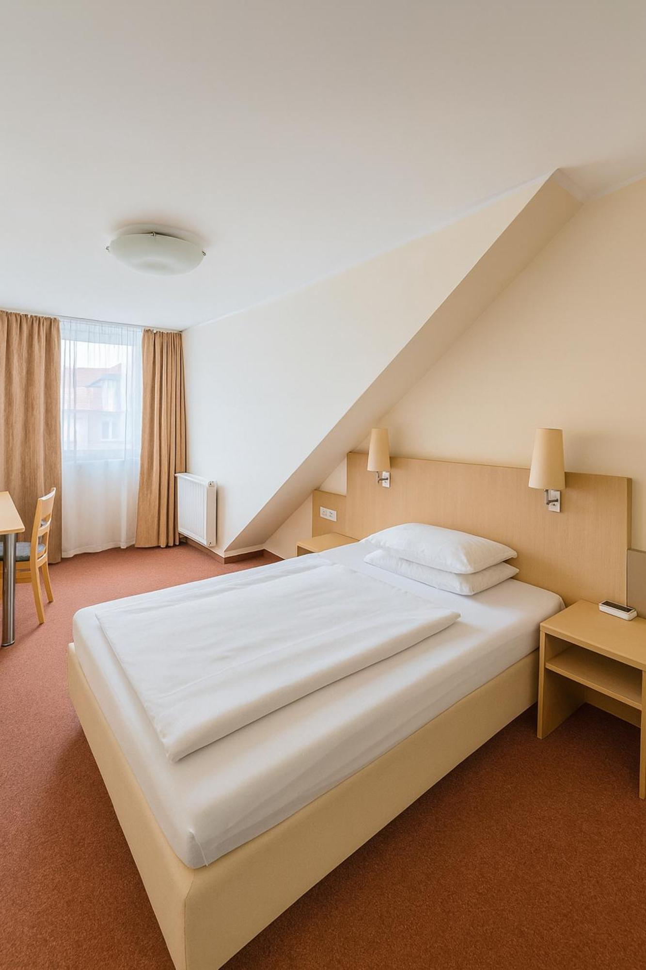 Petersburg Superior Hotel Düsseldorf