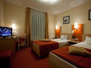 Petersburg Superior Hotel 3*