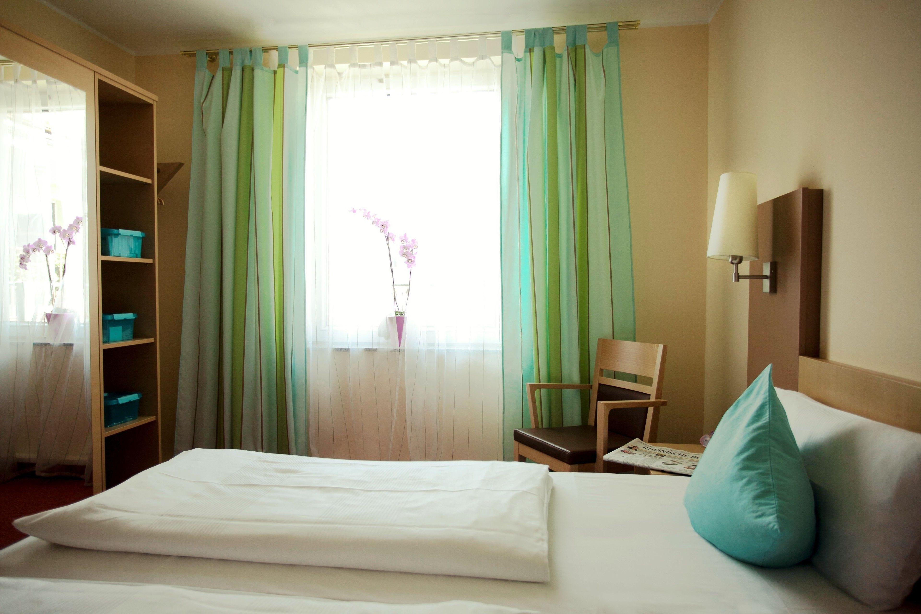 Atomis Hotel 3*