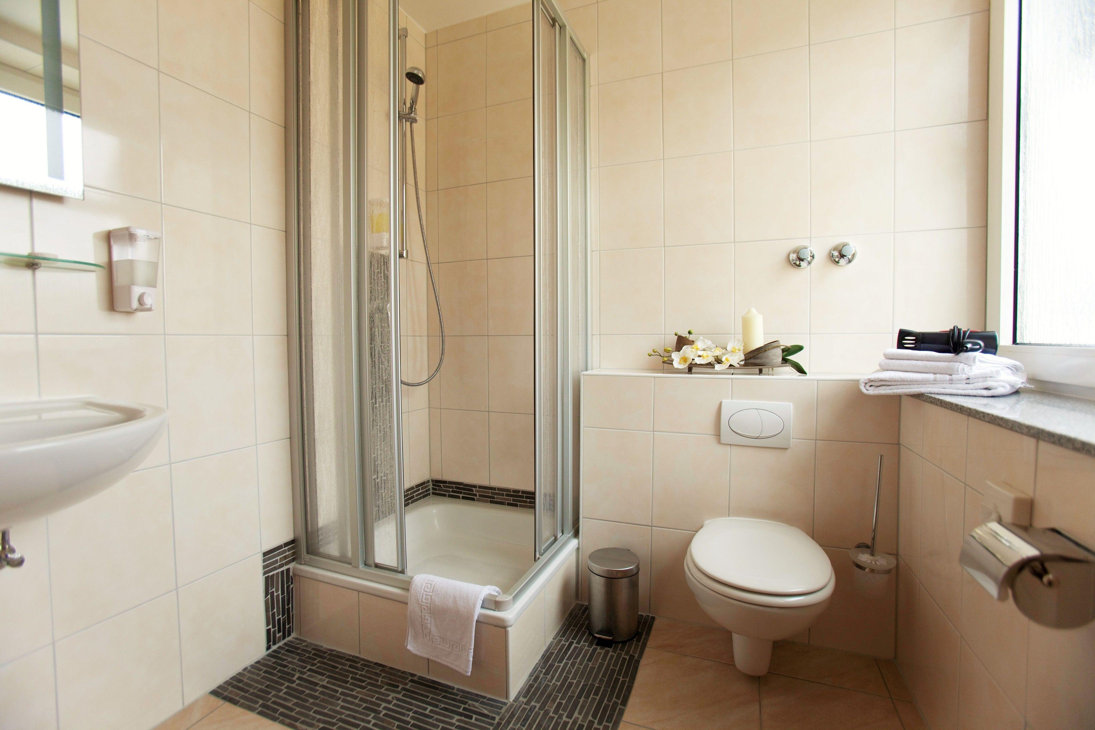 Atomis Hotel